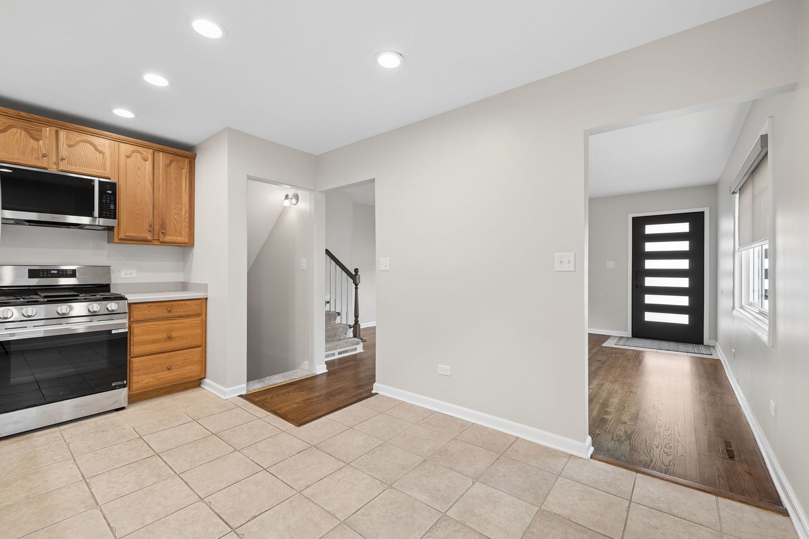 573 South Chase Avenue Lombard IL 60148
