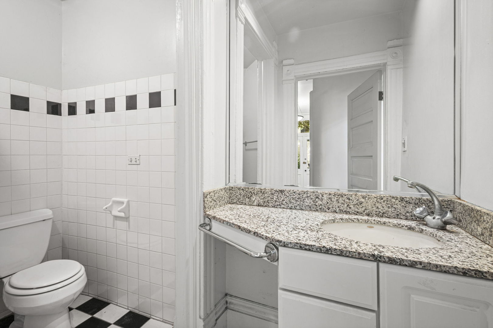 2144 North Fremont Street Chicago IL 60614