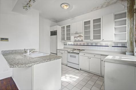 2144 North Fremont Street Chicago IL 60614