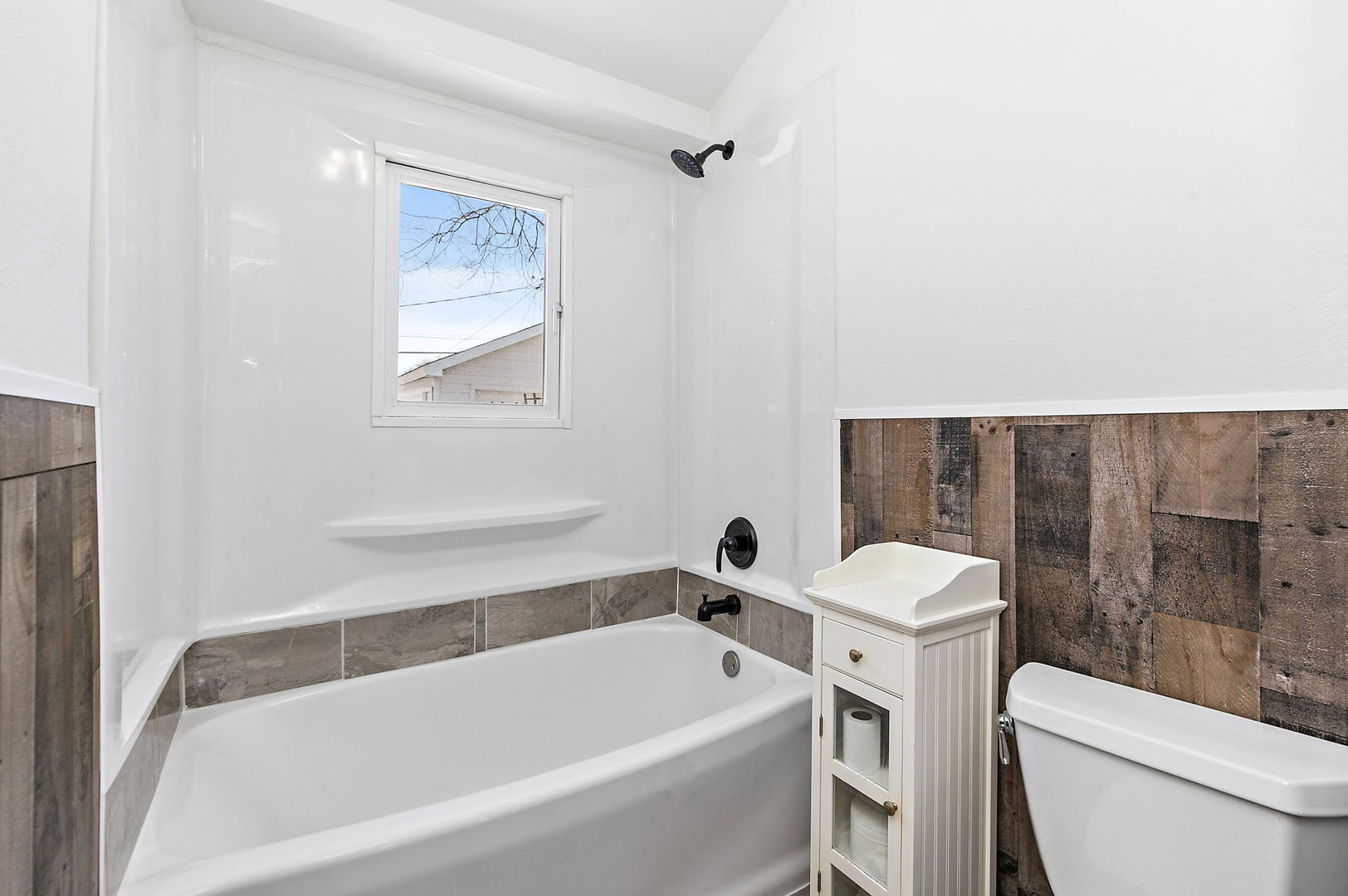 612 South Webster Street Aurora IL 60505