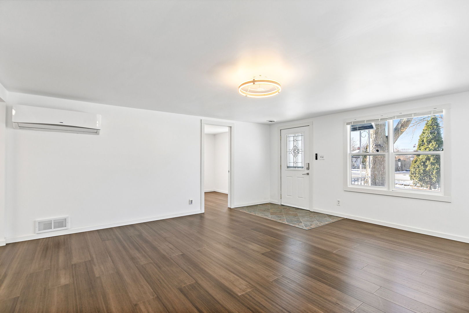 612 South Webster Street Aurora IL 60505