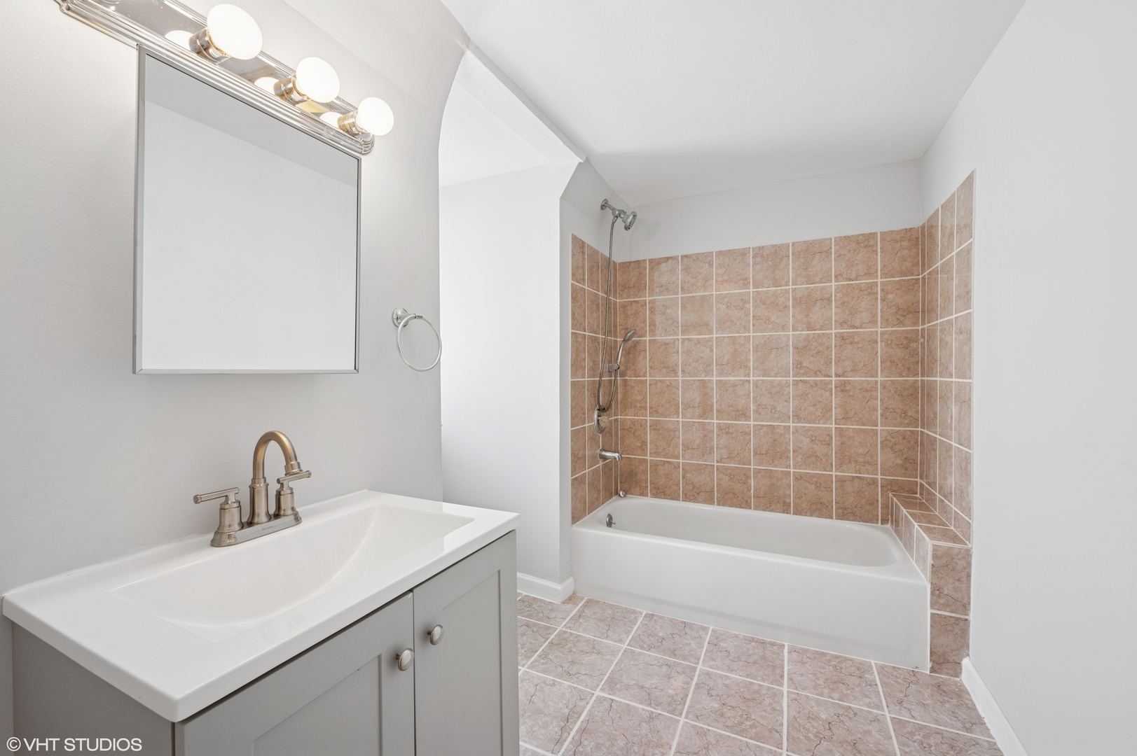 1047 North Kedvale Avenue Chicago IL 60651