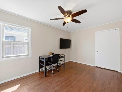 114 Geneva Avenue Bellwood IL 60104