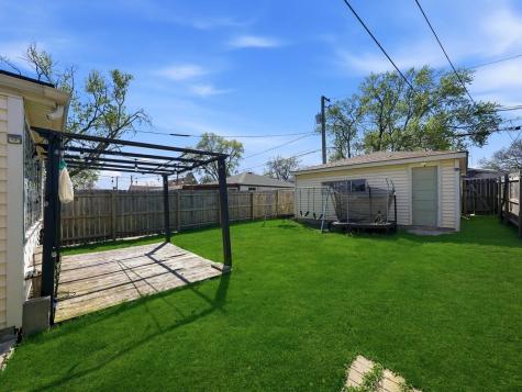 114 Geneva Avenue Bellwood IL 60104