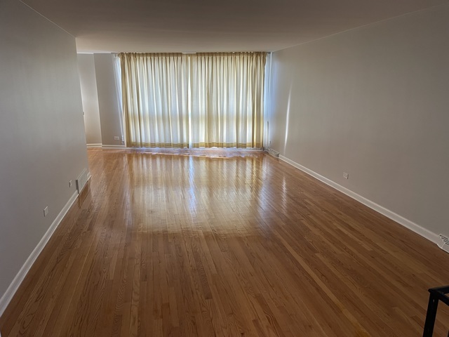 9113 South Constance Avenue Chicago IL 60617