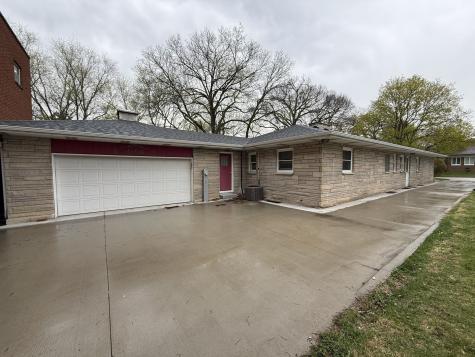 409 West Jefferson Street Morris IL 60450