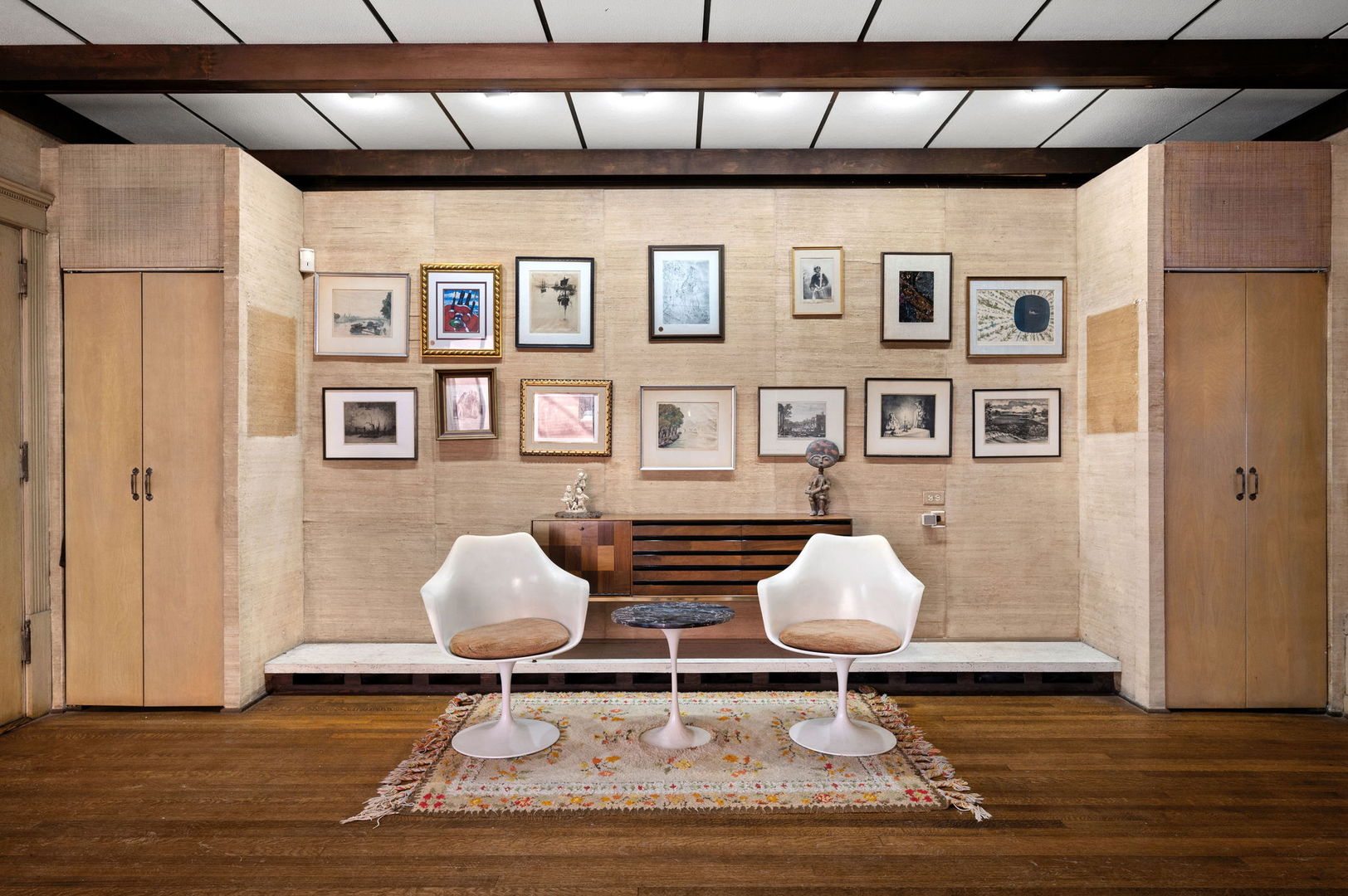 832 West Junior Terrace Chicago IL 60613