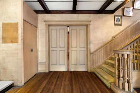 832 West Junior Terrace Chicago IL 60613