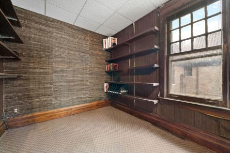 832 West Junior Terrace Chicago IL 60613