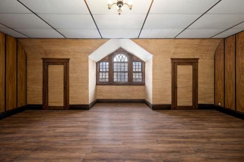 832 West Junior Terrace Chicago IL 60613