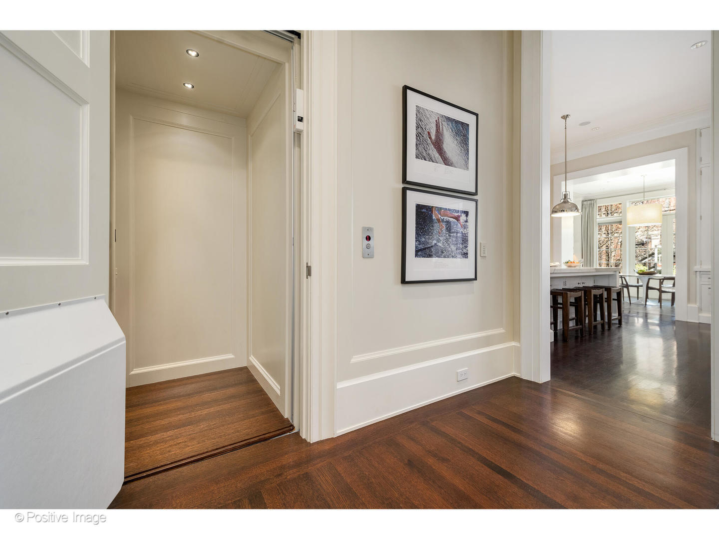 1853 North Burling Street Chicago IL 60614