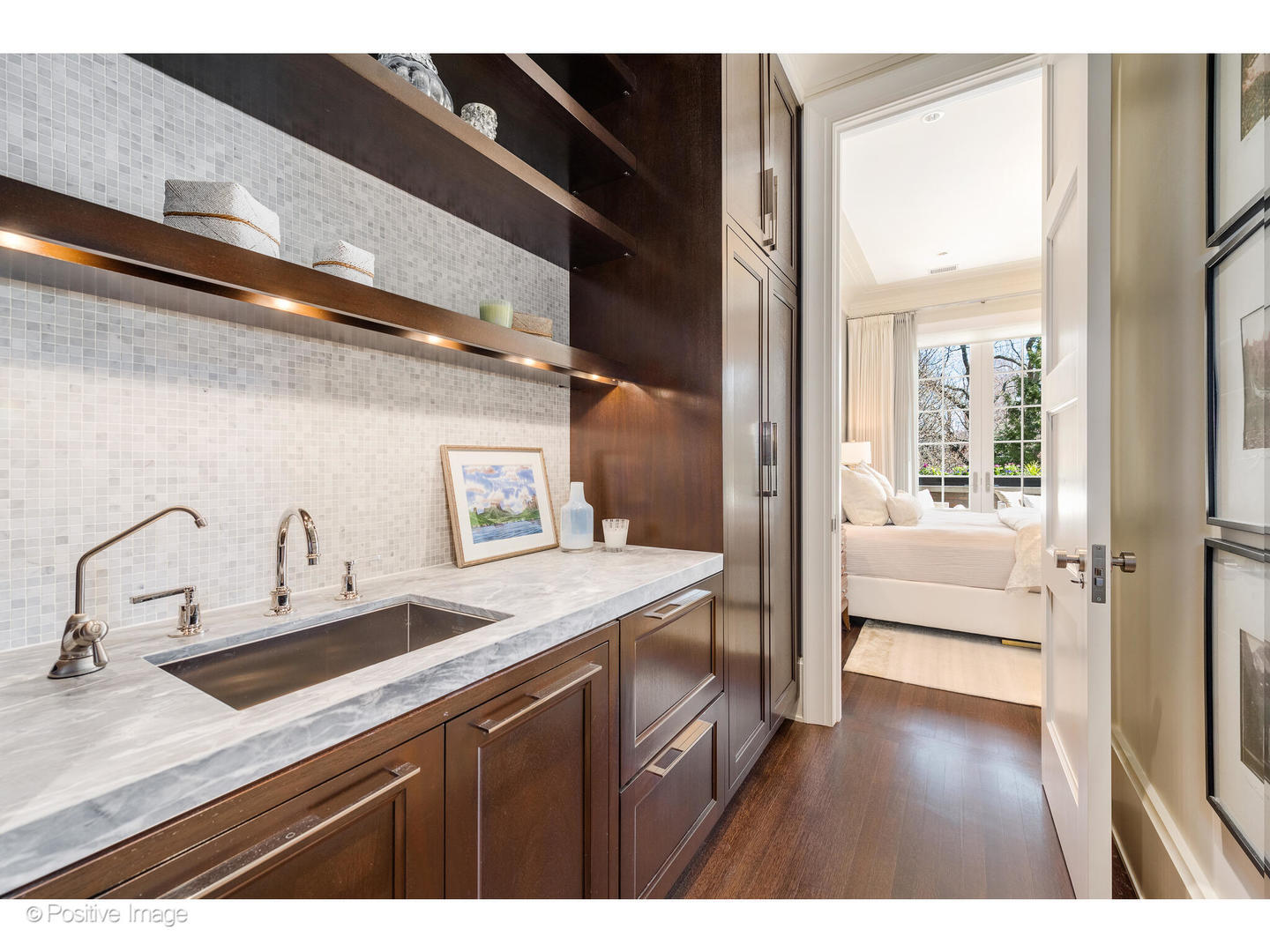 1853 North Burling Street Chicago IL 60614