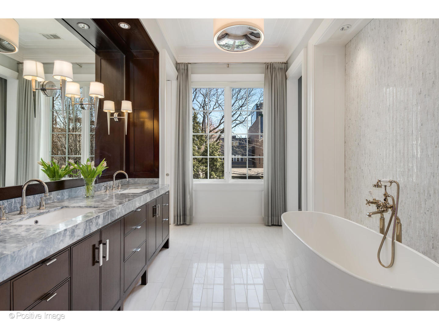 1853 North Burling Street Chicago IL 60614