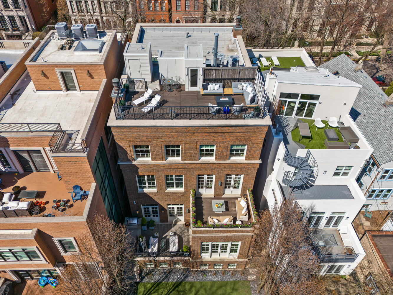 1853 North Burling Street Chicago IL 60614