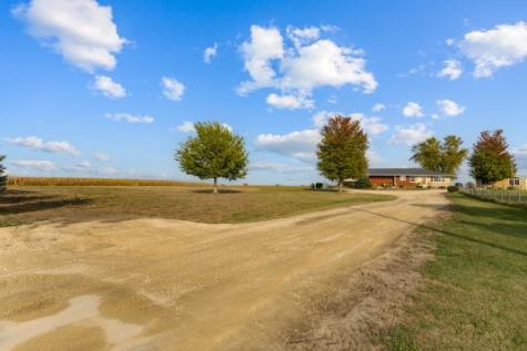 8770 Lettow Road Kingston IL 60145