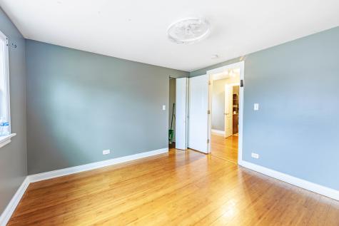 15117 Vine Avenue Harvey IL 60426