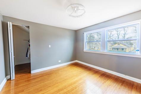 15117 Vine Avenue Harvey IL 60426
