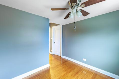 15117 Vine Avenue Harvey IL 60426