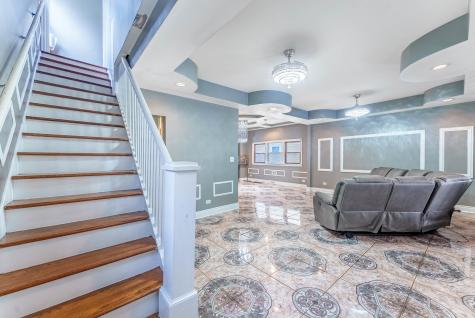 15117 Vine Avenue Harvey IL 60426