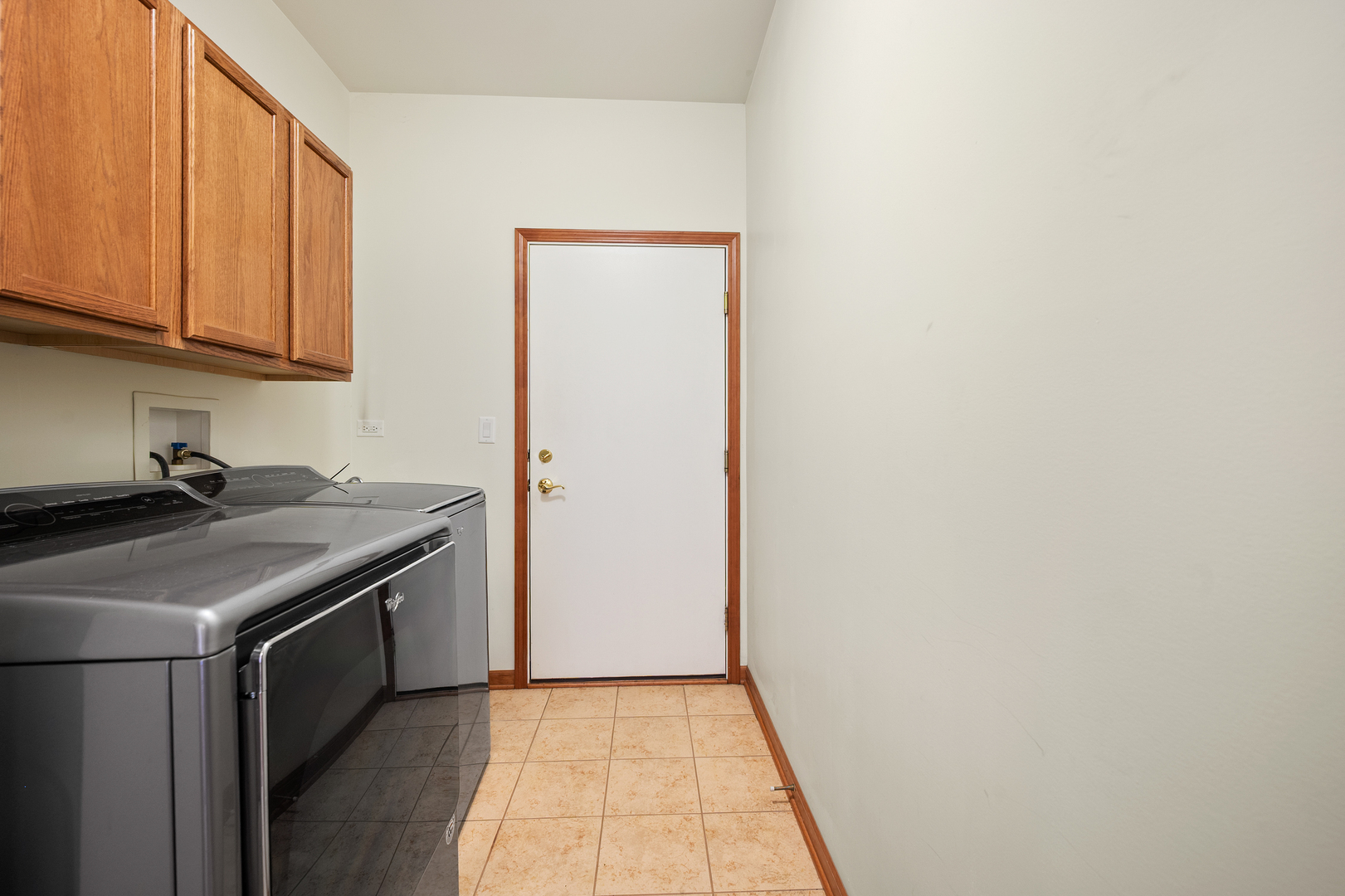 1176 Heathrow Lane Aurora IL 60502