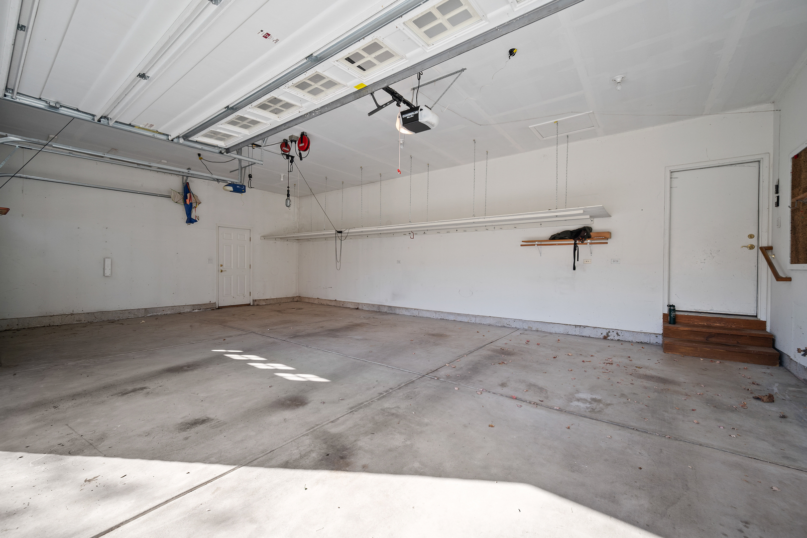 1176 Heathrow Lane Aurora IL 60502