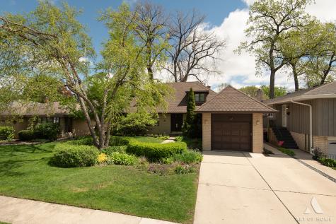829 Sylviawood Avenue Park Ridge IL 60068