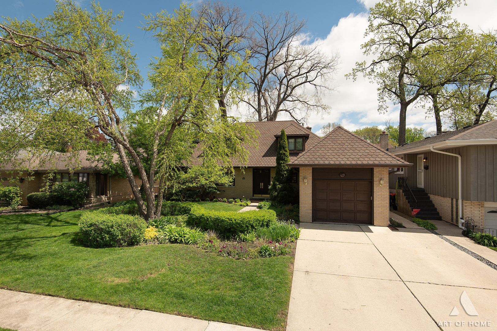 829 Sylviawood Avenue Park Ridge IL 60068