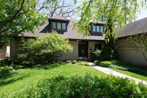 829 Sylviawood Avenue Park Ridge IL 60068