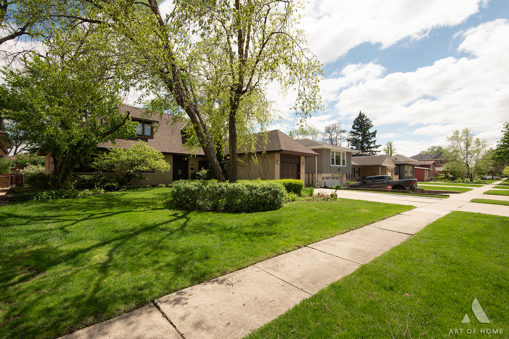 829 Sylviawood Avenue Park Ridge IL 60068