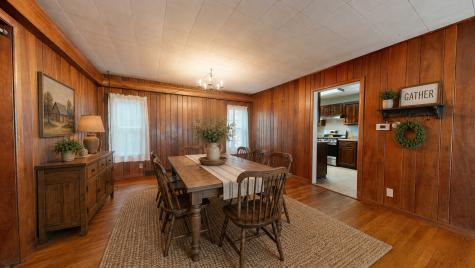 114 East Center Street Seymour IL 61875