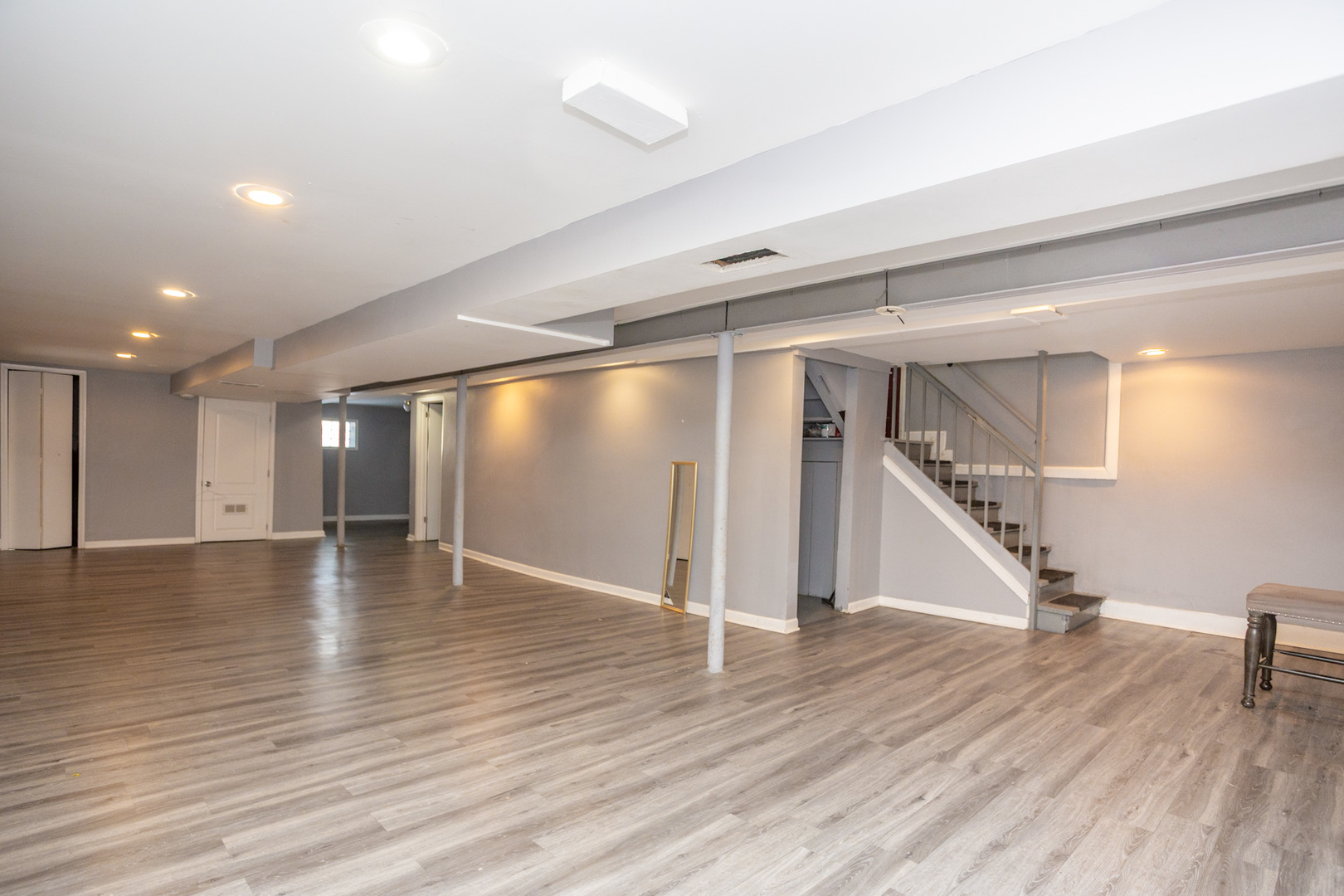 9111 South Kingston Avenue Chicago IL 60617