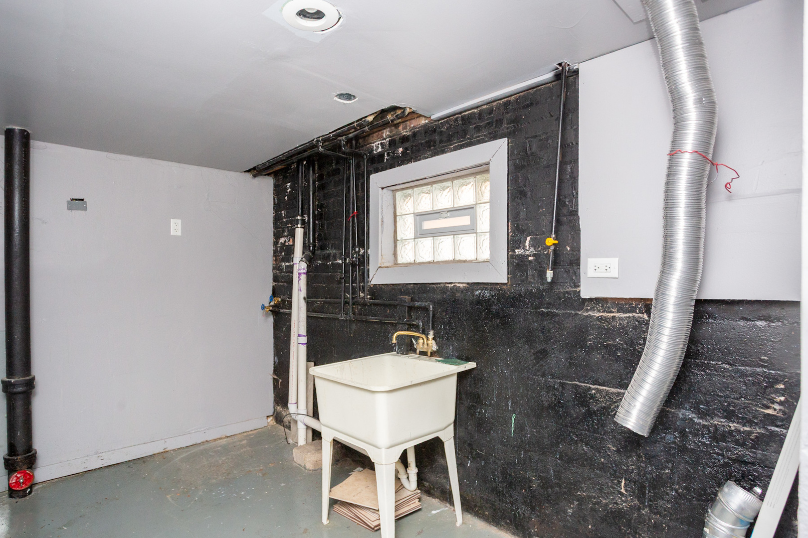 9111 South Kingston Avenue Chicago IL 60617