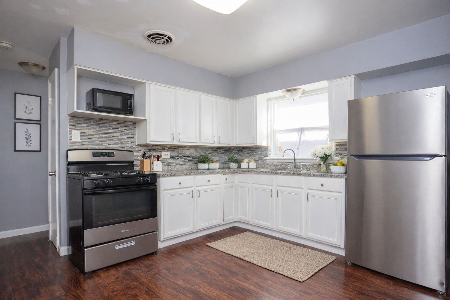 9111 South Kingston Avenue Chicago IL 60617