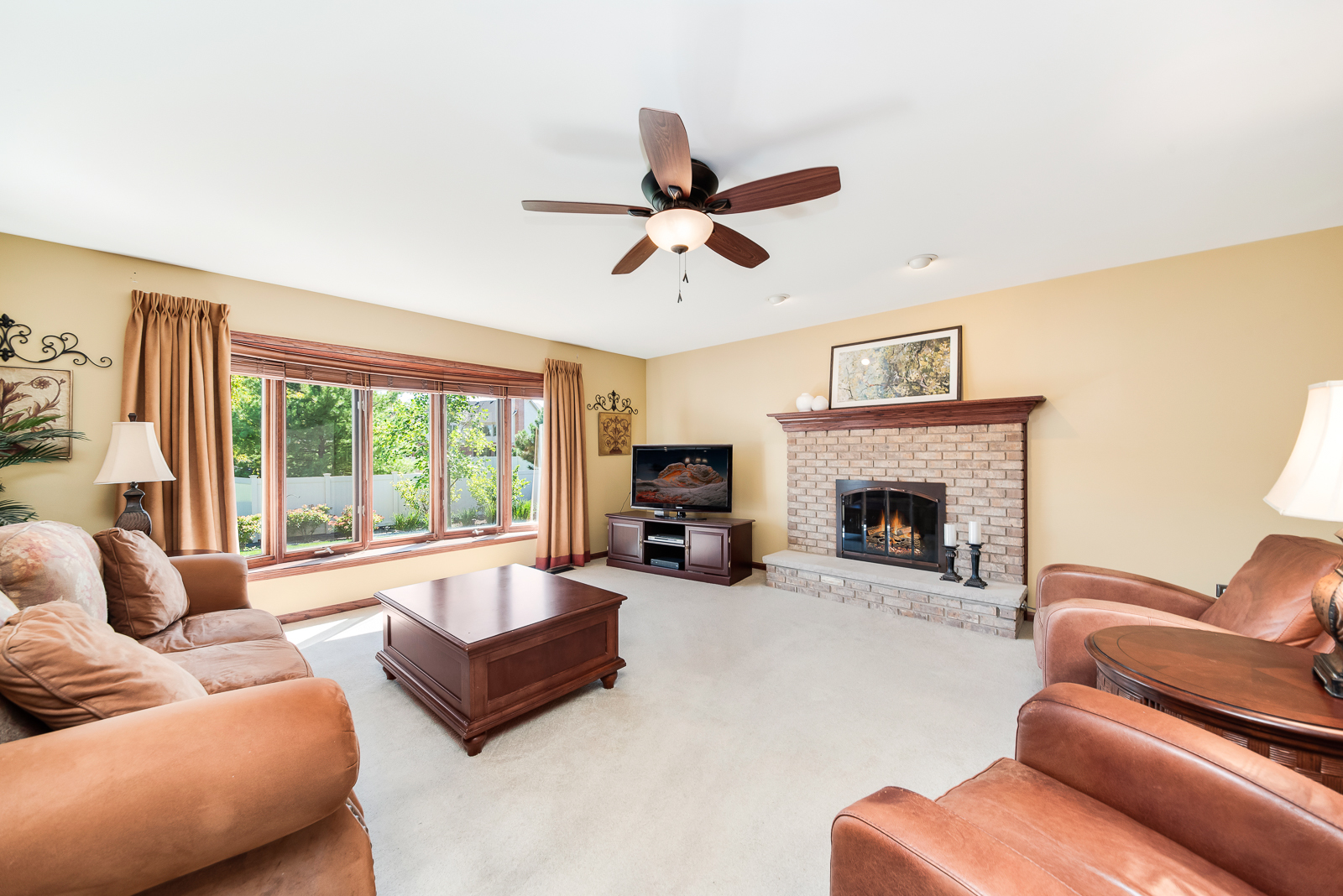 1629 Chauser Lane Woodridge IL 60517