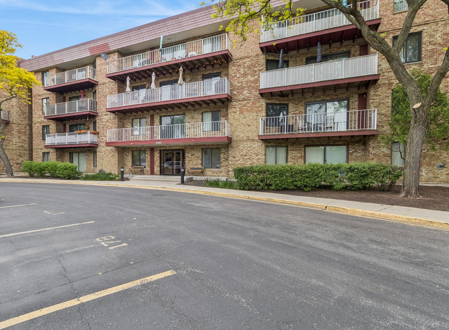 5450 Astor Lane Rolling Meadows IL 60008