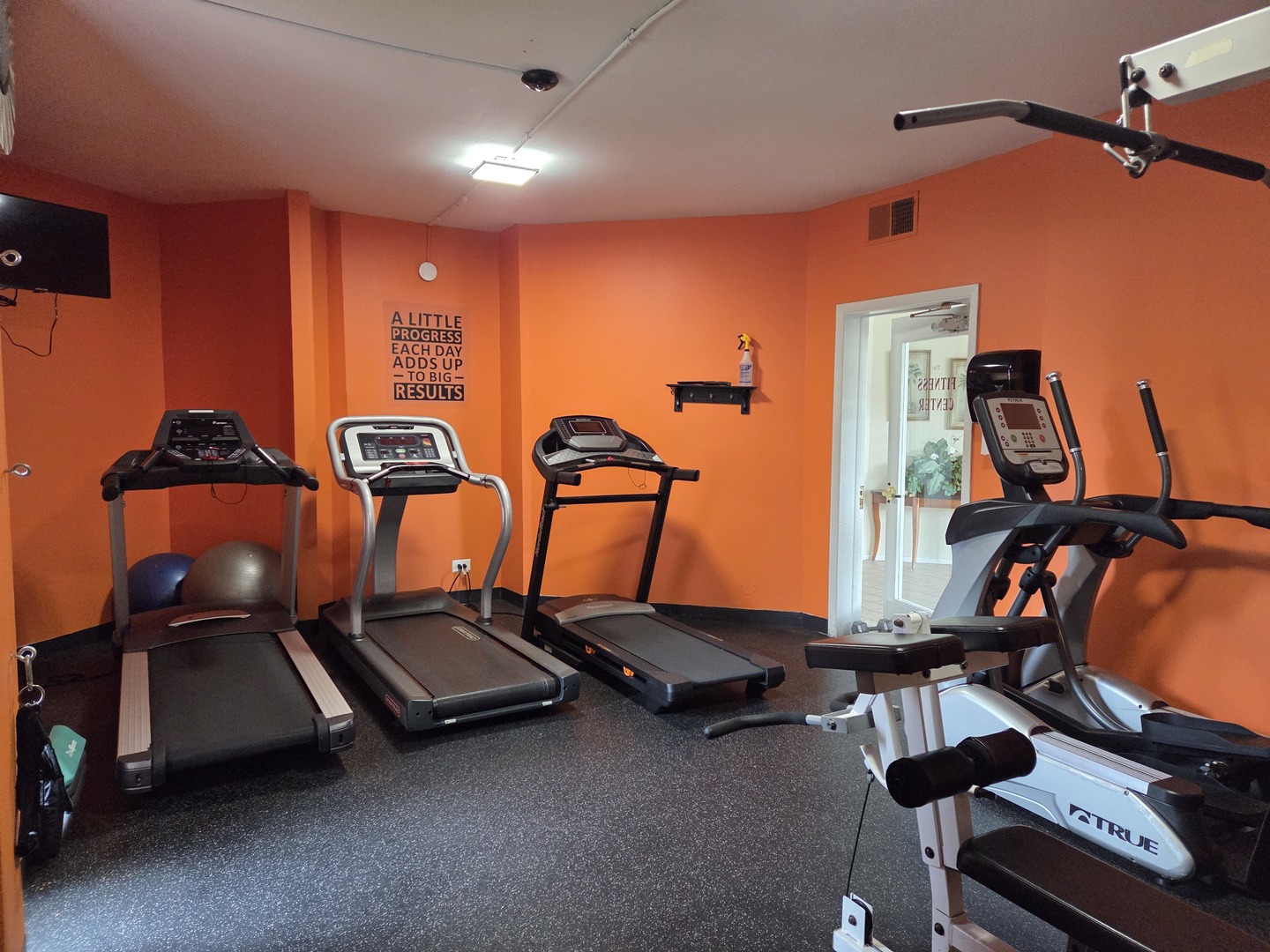 5450 Astor Lane Rolling Meadows IL 60008