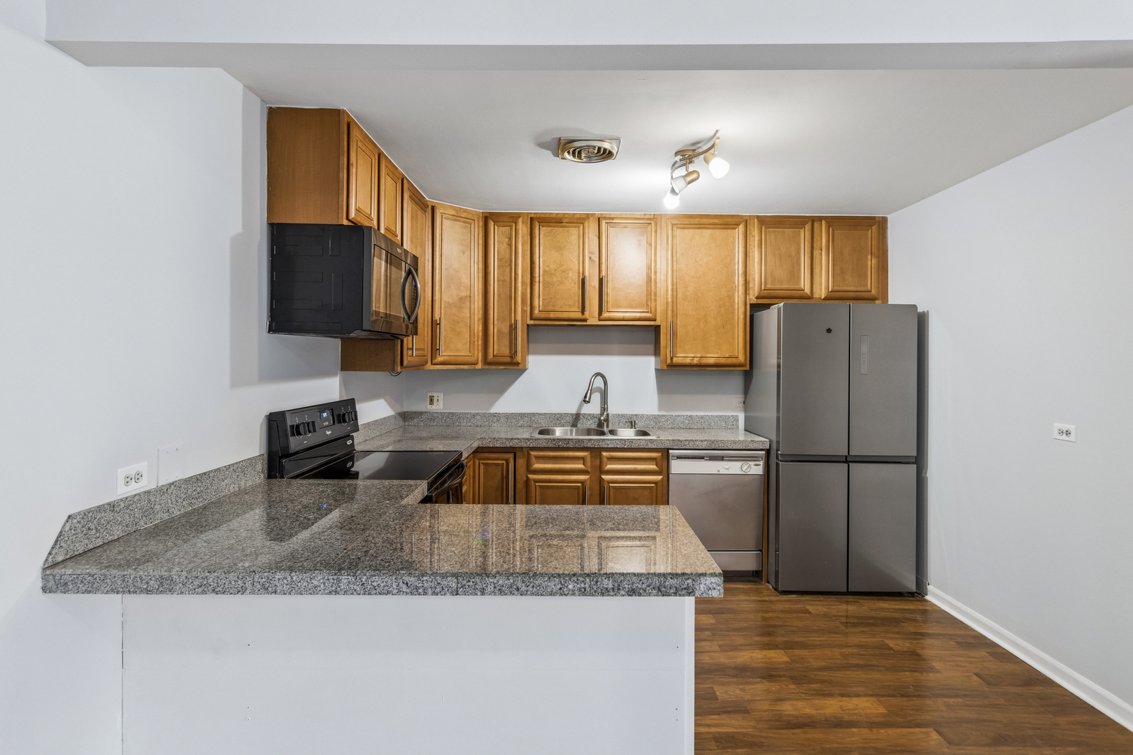 5450 Astor Lane Rolling Meadows IL 60008