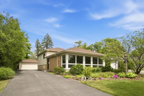 1055 Hillcrest Avenue Highland Park IL 60035