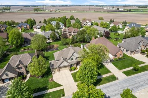 614 Pine Street Sugar Grove IL 60554