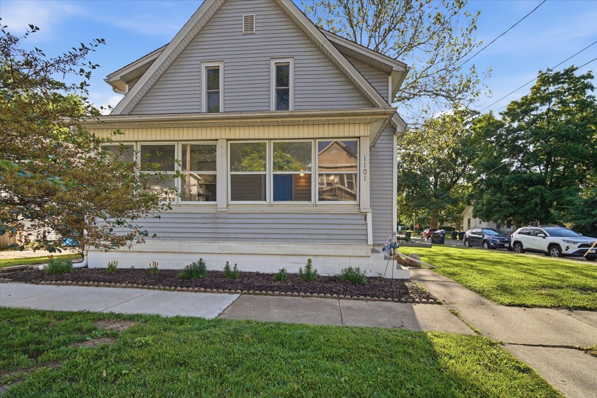 1101 South Lee Street Bloomington IL 61701