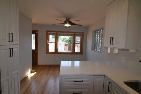 3759 North Pioneer Avenue Chicago IL 60634