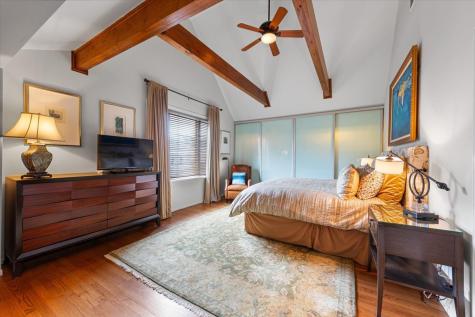 2324 West Mclean Avenue Chicago IL 60647