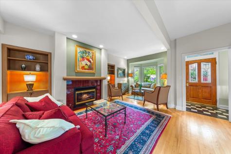 2324 West Mclean Avenue Chicago IL 60647