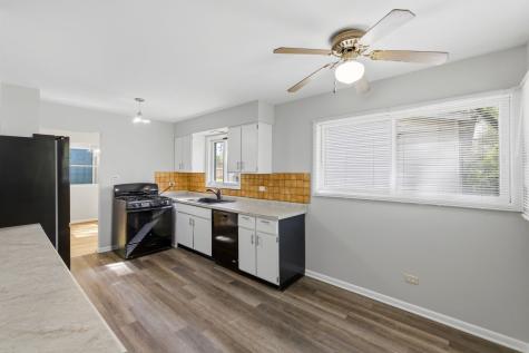 579 Dawes Avenue Glen Ellyn IL 60137
