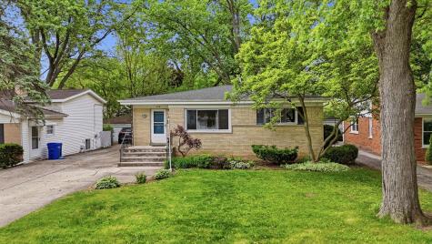 579 Dawes Avenue Glen Ellyn IL 60137