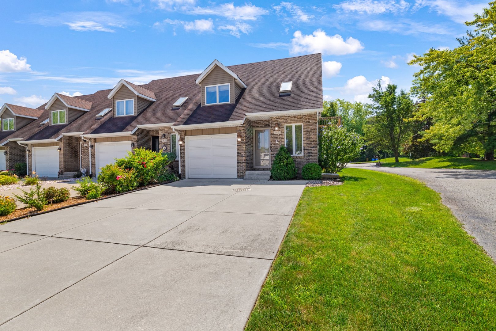 913 High Meadow Drive Crown Point IN MLS 11863780 239,900