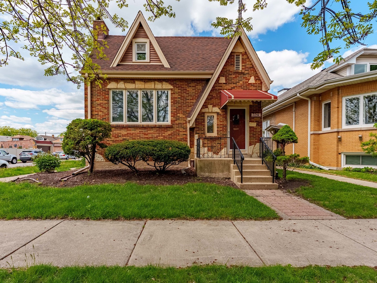 2246 Clinton Avenue Berwyn IL 60402