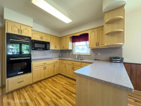 8636 40TH Street Lyons IL 60534