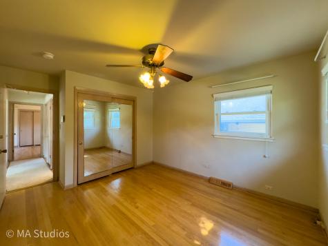 8636 40TH Street Lyons IL 60534