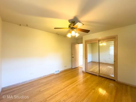 8636 40TH Street Lyons IL 60534
